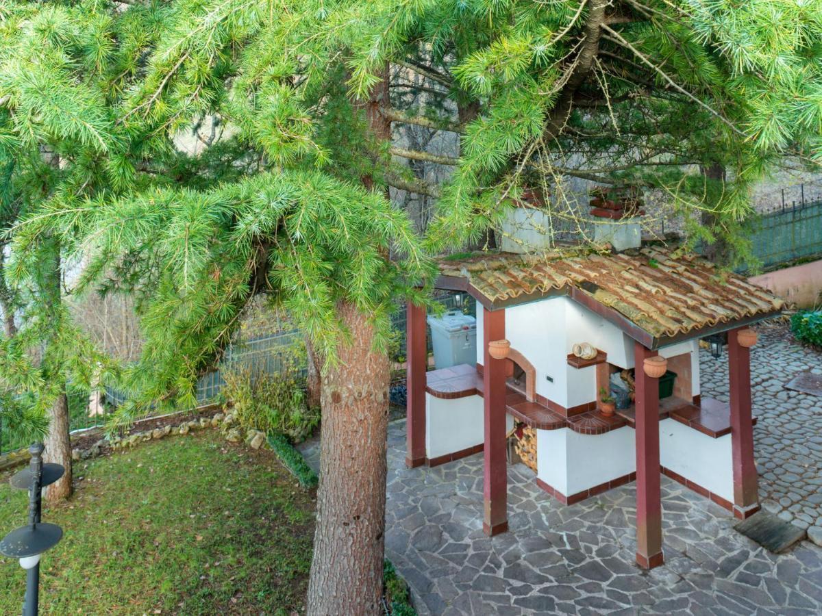 Belvilla By Oyo Villa In Tagliacozzo Exterior foto