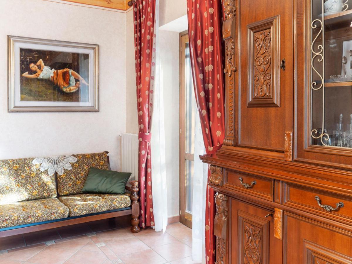Belvilla By Oyo Villa In Tagliacozzo Exterior foto